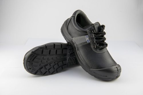 Félcipő orrborítékos S3 (406B)