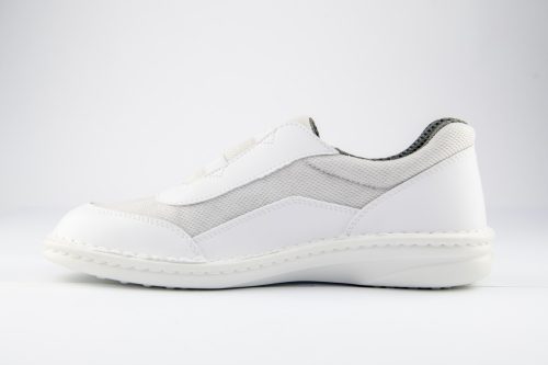 Varrott talpú félcipő (844)