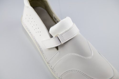 Varrott talpú félcipő (841)