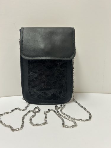 Telefontáska lánc akasztóval - black magic patentos